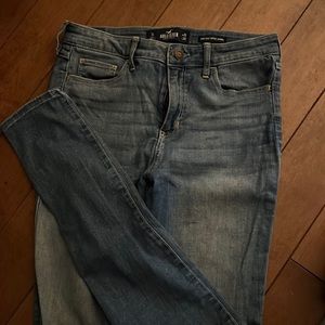 Hollister skinny jeans